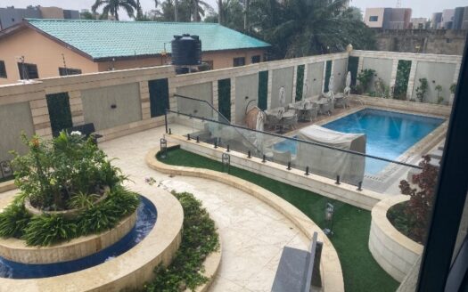 Luxury Studio-Apartment For Sale In Airport West
